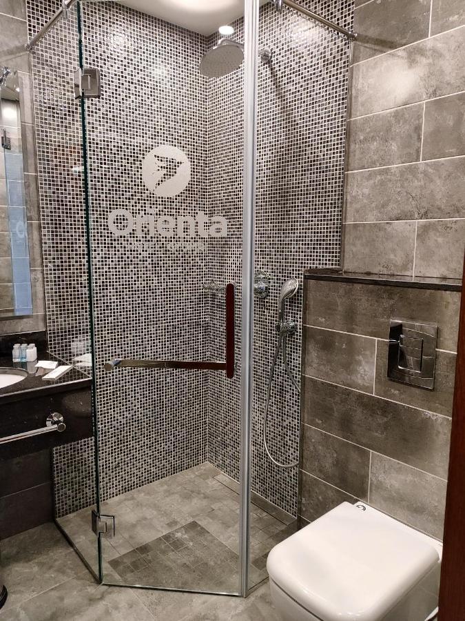 Orienta Hotel Guiumri Exterior foto